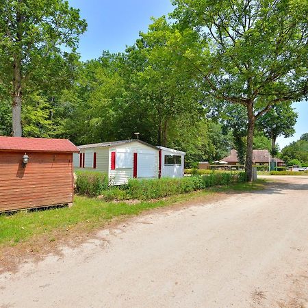 Camping Etang De La Vallee Combreux Екстер'єр фото